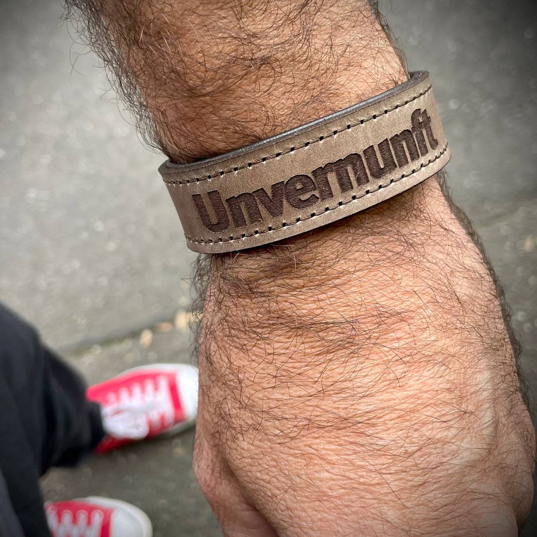 Armband by Penumbra – Unvernunft Merch