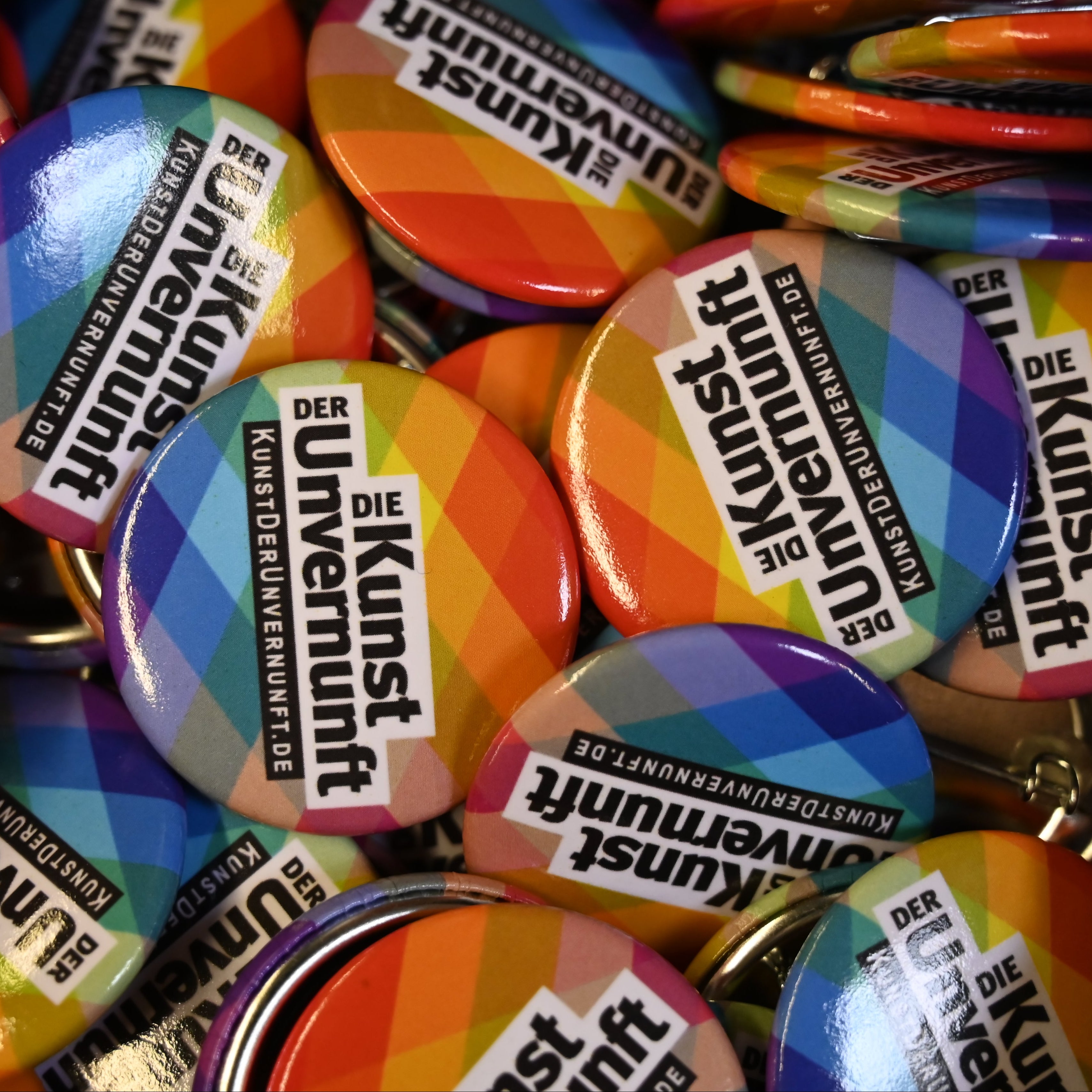 Button Rainbow