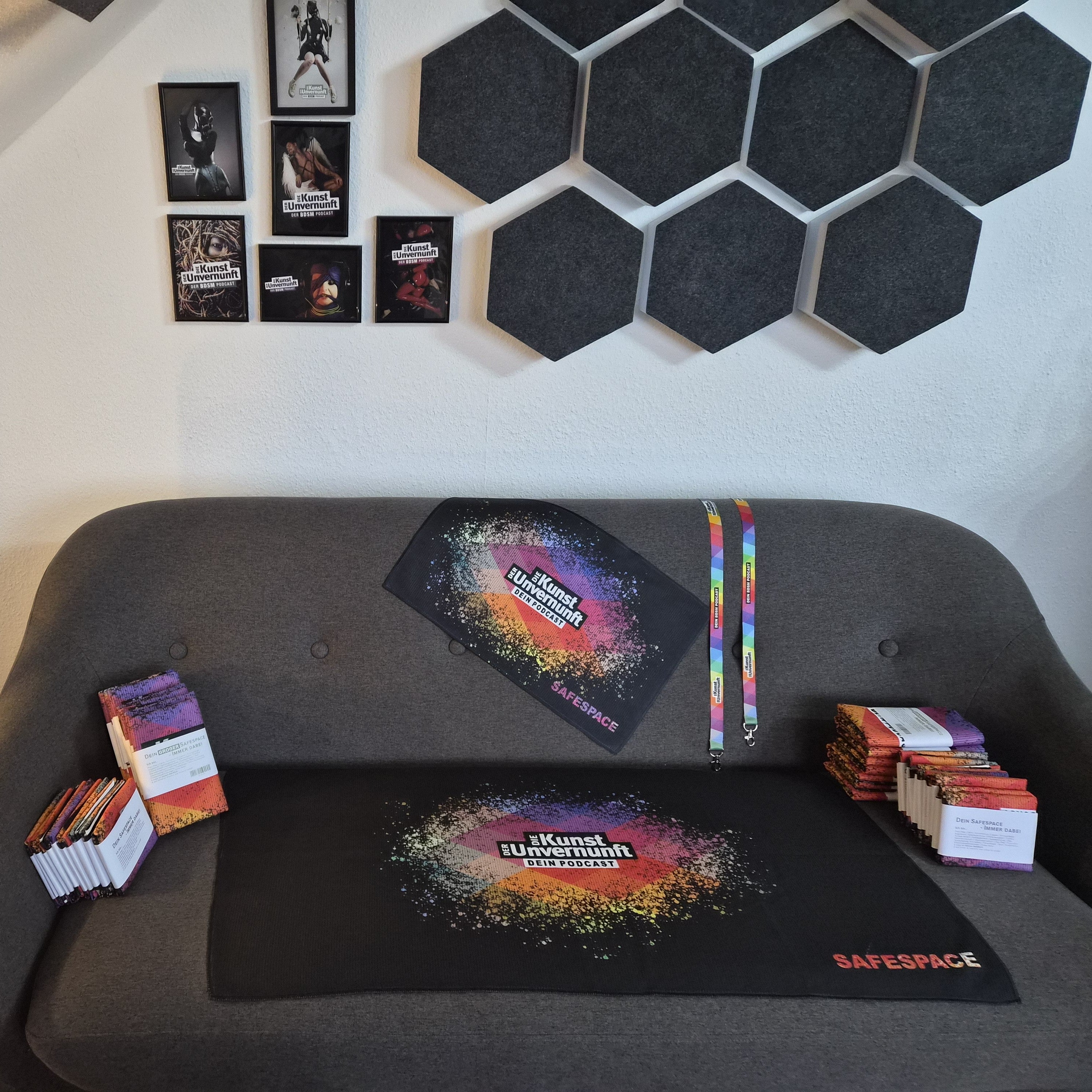 Handtuch "Dark Safespace" "größer"